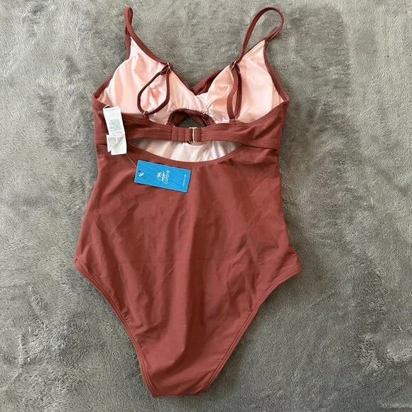 NWT Cupshe One Piece Cutout Swimsuit Women's size SMALL - Picture 3 of 4